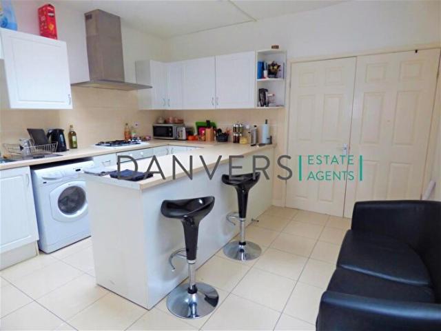 Apartment for rent in Bede Island, Old Wharf