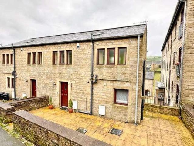 House for rent in Meltham