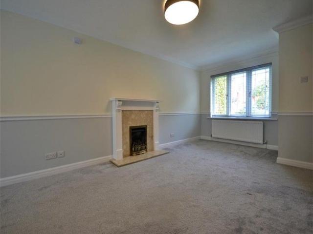 House for rent in Colshaw Farm, Wilmslow