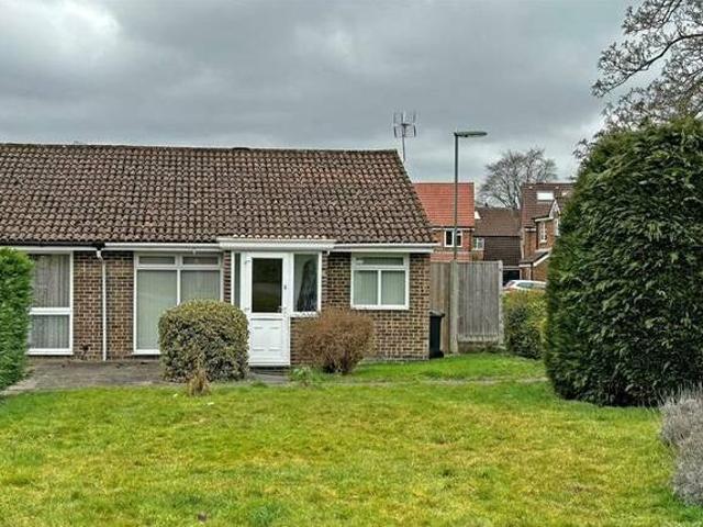 House for rent in Surrey