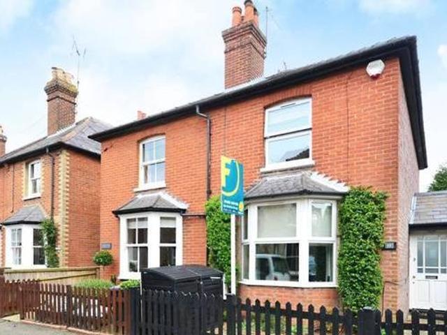 House for rent in Surrey