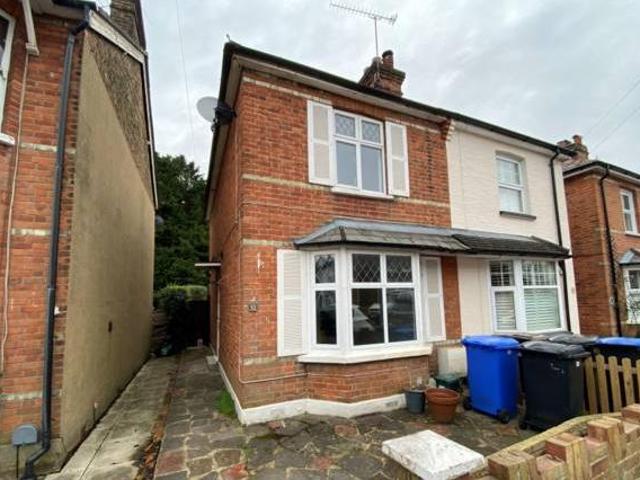 House for rent in Surrey, England