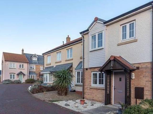 House for sale in Northumberland Park, North Tyneside