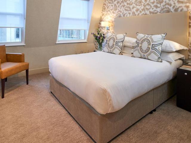 Flat for rent in Lyons, Greater London