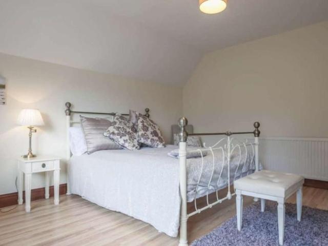 Property to rent in Bluebell, North Tipperary