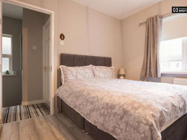 Property to rent in Bluebell, North Tipperary