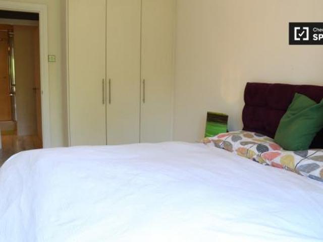 Property to rent in Dublin Docklands, Dublin