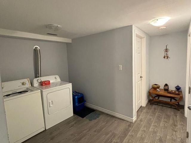 Room for rent in Barrie