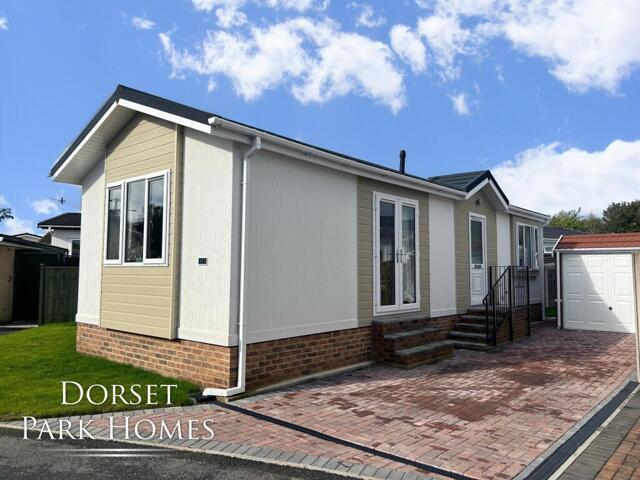 Room for sale in Kinson, Bournemouth