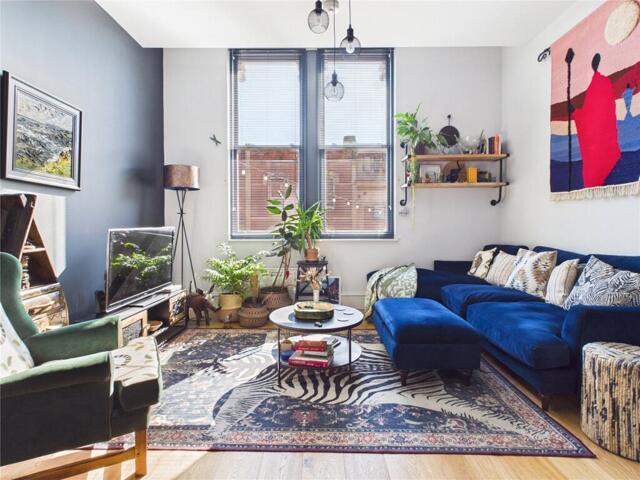Room for sale in Feckenham, City Of Bristol