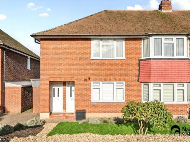 Room for sale in Coney Hall, Greater London