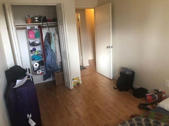 Room for rent in Burnaby, British Columbia