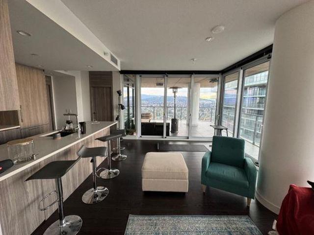 Room for rent in Burnaby, British Columbia