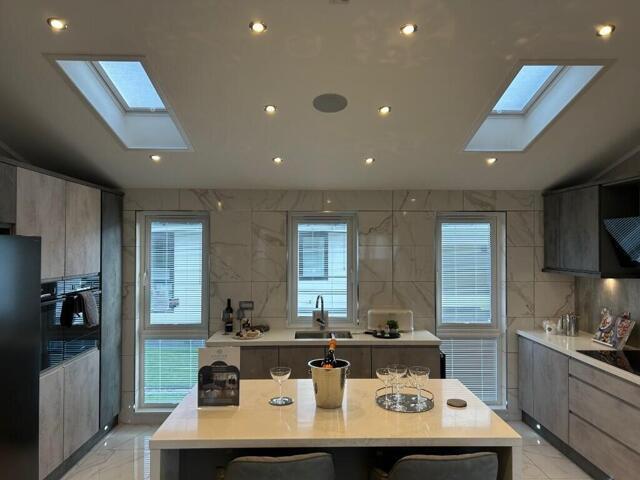 Room for sale in Canvey Island