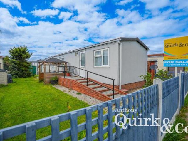 Room for sale in Leigh Beck, Essex