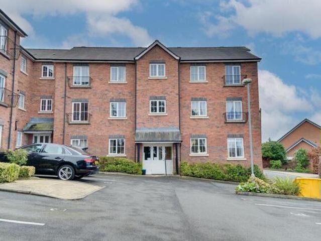 Room for sale in Hightown, Congleton