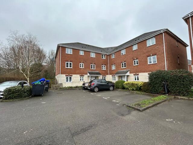 Room for sale in West Midlands