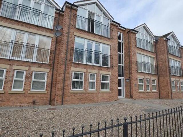 Room for sale in Whickham, Tyne And Wear