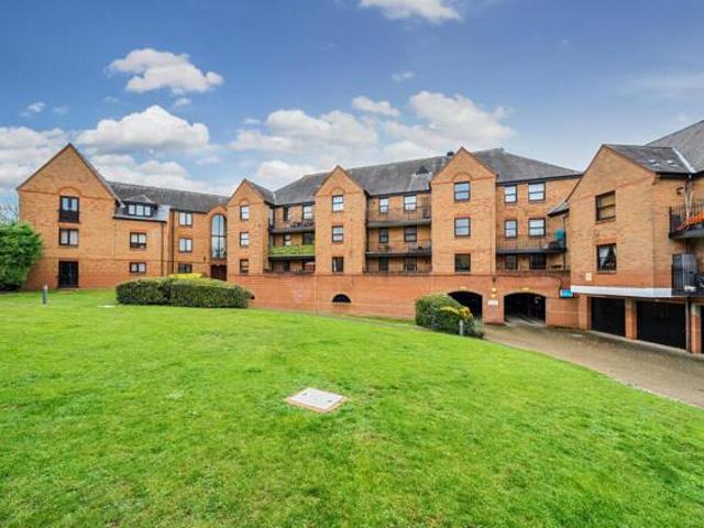 Room for sale in Duton Hill, Essex