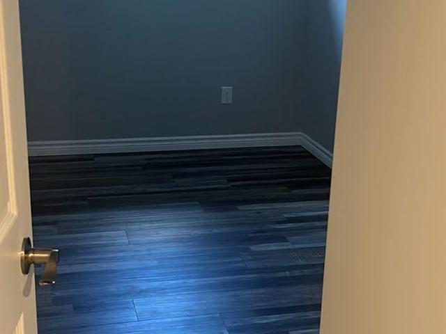 Room for rent in Ancaster, Ontario