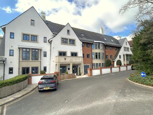 Room for sale in Perryfields, West Sussex