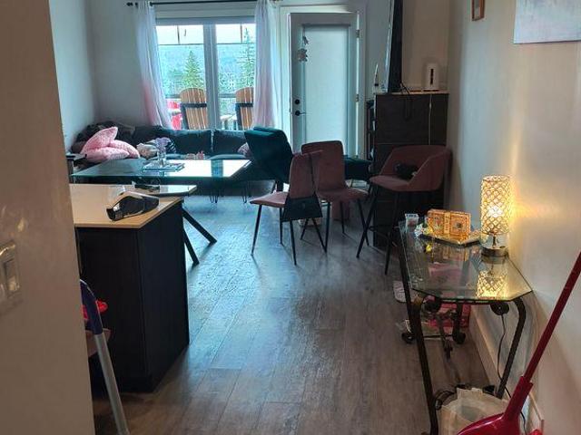 Room for rent in Muskoka, Ontario