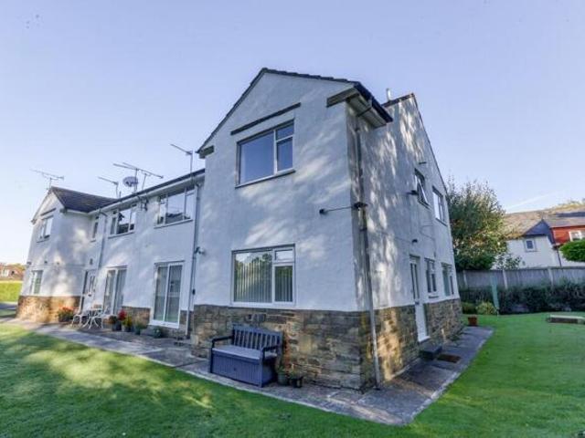 Room for sale in Tranmere Park, Guiseley
