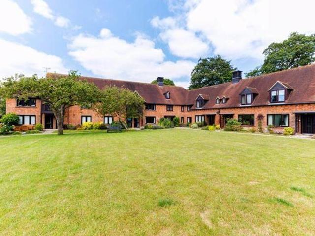 Room for sale in Midway, Kent