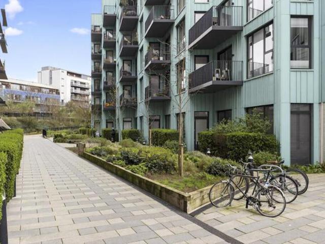 Room for sale in Old Ford, Bow