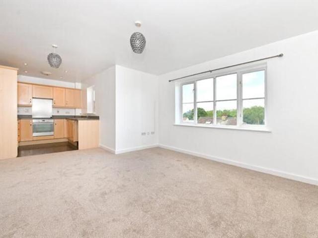 Room for sale in Harlesden, Greater London
