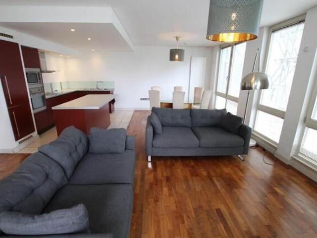 Room for sale in City Centre, Georgia