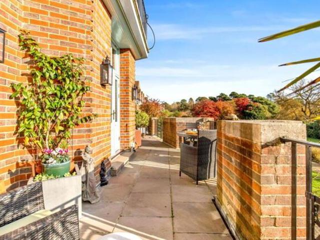 Room for sale in Littlecote, West Sussex