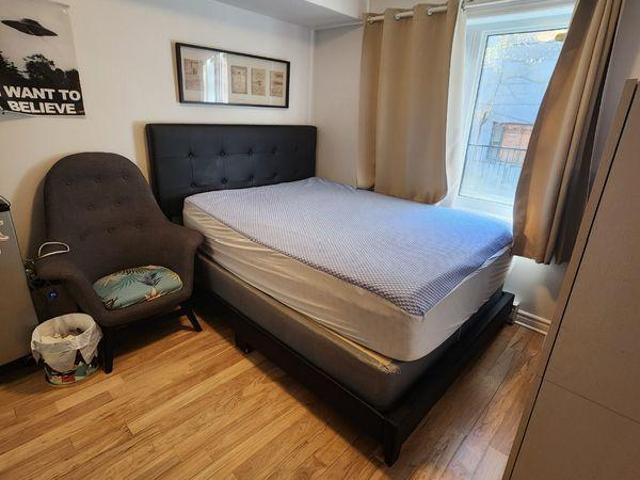 Room for rent in St. Leonard's, Quebec