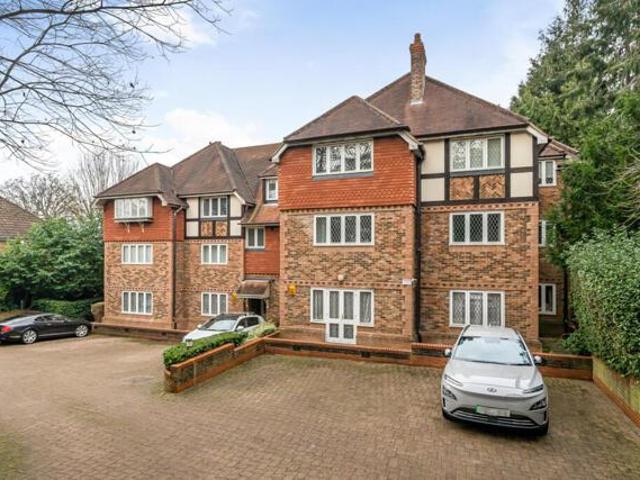 Room for sale in South Oxhey, Batchworth