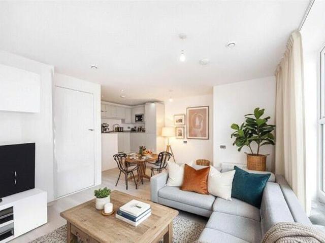 Room for sale in Aldermaston Wharf, West Berkshire