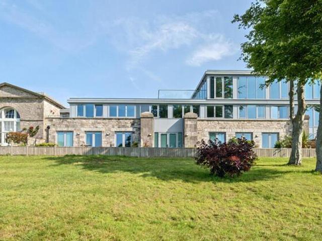 Room for sale in Mount Wise