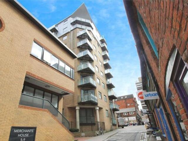 Room for sale in Reading