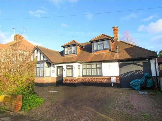 Room for sale in Alton Barnes, Essex