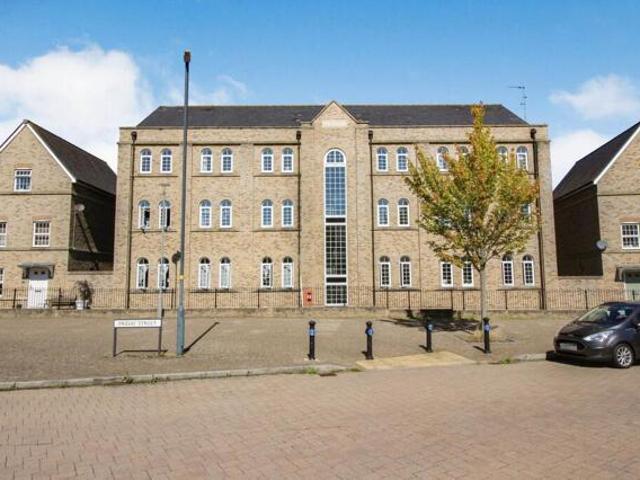 Room for sale in Taw Hill, Abbey Mead