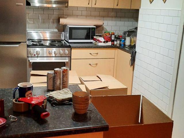 Room for rent in Esquimalt, British Columbia