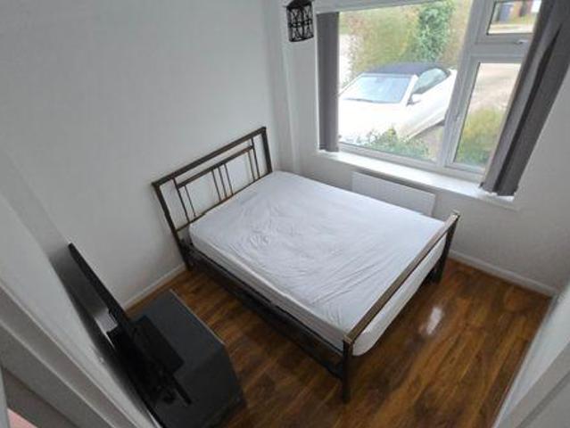 Room for rent in Mariner's View, The Bridge