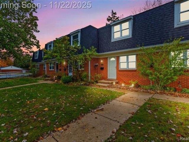 House for sale in Utica, Michigan