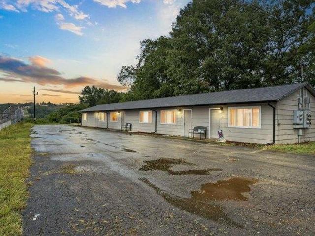 Condo for sale in Barry, Missouri