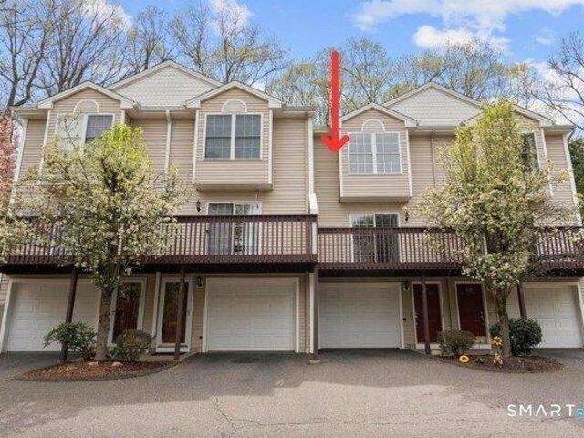 House for sale in Shelton, Connecticut
