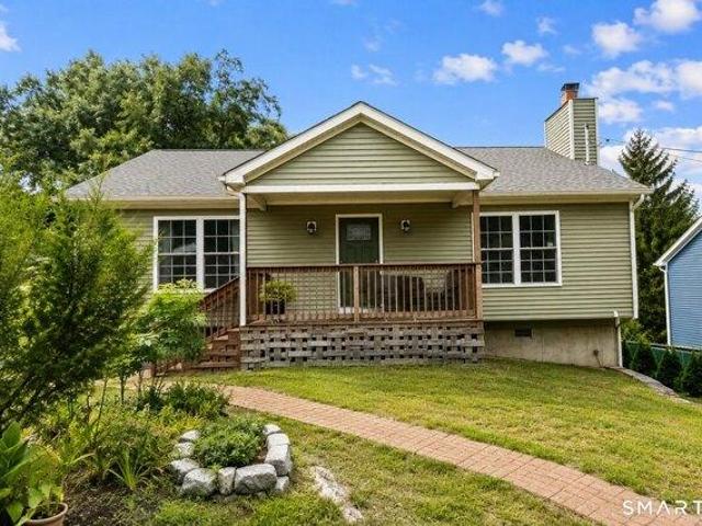 House for sale in Pine Rock Park, Shelton
