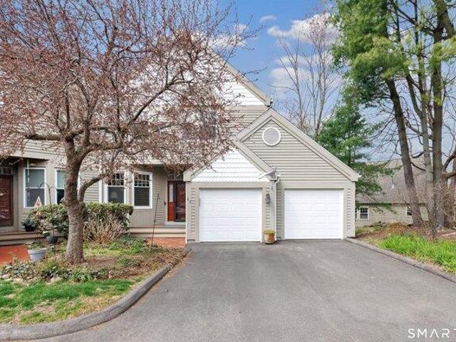 House for sale in Shelton, Naugatuck Valley Planning Region