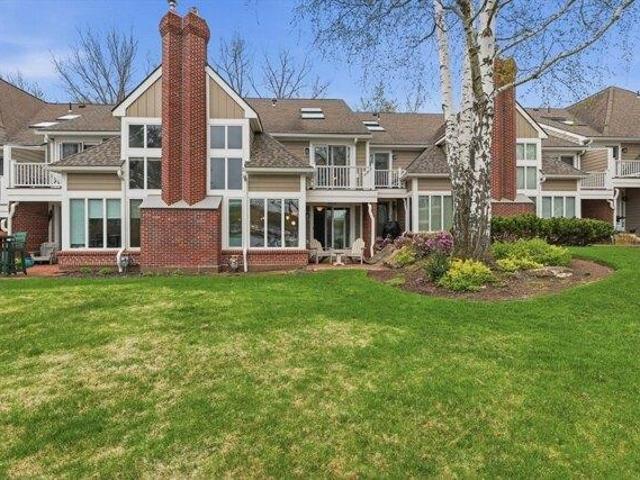 Condo for sale in Shrewsbury, Massachusetts