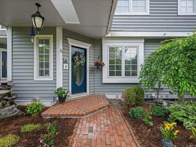 Condo for sale in Shrewsbury, Massachusetts