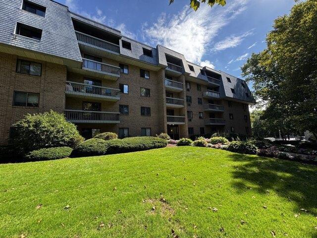 Condo for sale in Shrewsbury Commons, Shrewsbury