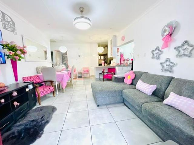 House for sale in Richards Bay, uMhlathuze Local Municipality